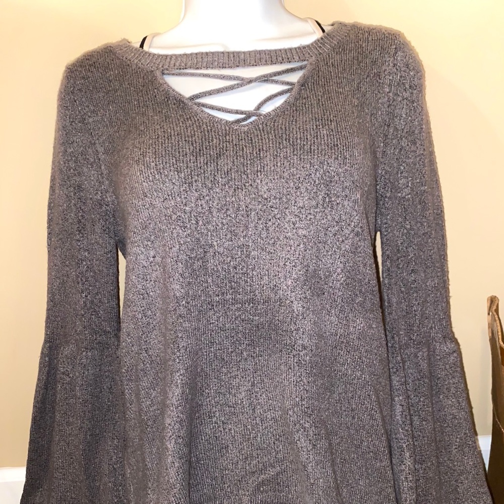 cute dark grey american eagle sweater